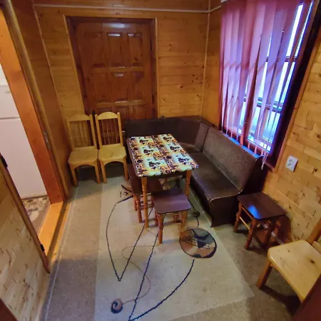 Regina * Γιαρέμτσε