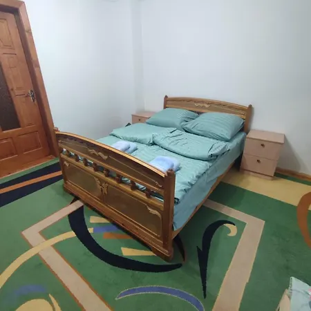 Regina Γιαρέμτσε